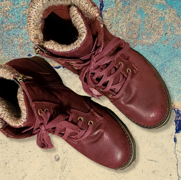 Carlos by Carlos Santana Women's Glinda Lace Up Ankle Boot - Picture 3 of 9